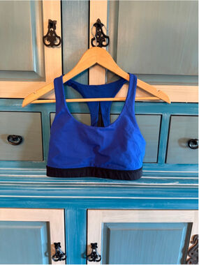 Women's Lululemon Energy Bra Blue Black Sports Bra size 10